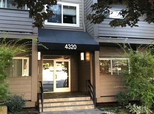 4320 S Corbett Ave APT 102, Portland, OR 97239