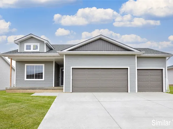 9712 NW 82nd Ave, Johnston, IA 50131