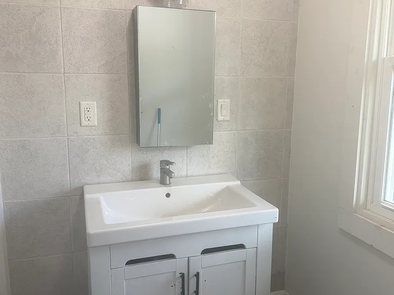 10 Richards Pl #1 — Photo 5