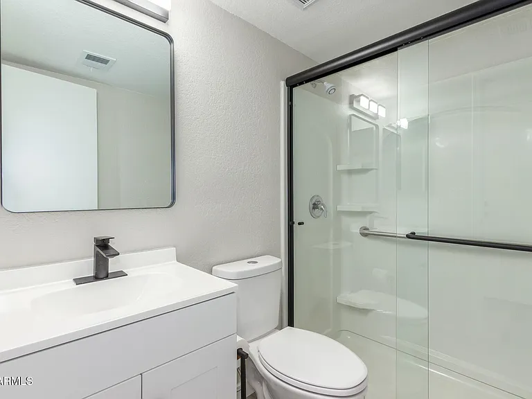 8888 N 47th Ave #212 — Photo 14