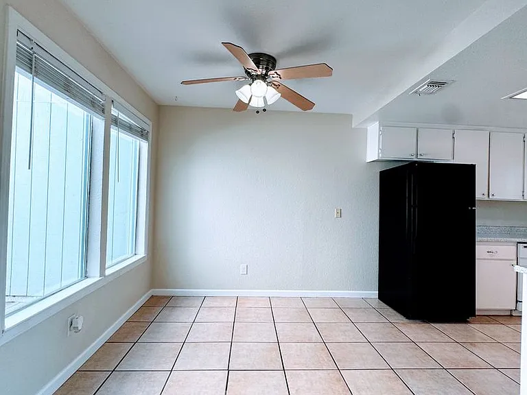 10453 Sierra Crest Dr — Photo 5