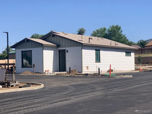 210 Pinon St #19, Tehachapi, CA 93561