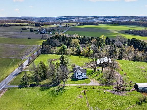 5th image of 2375 Benson Rd