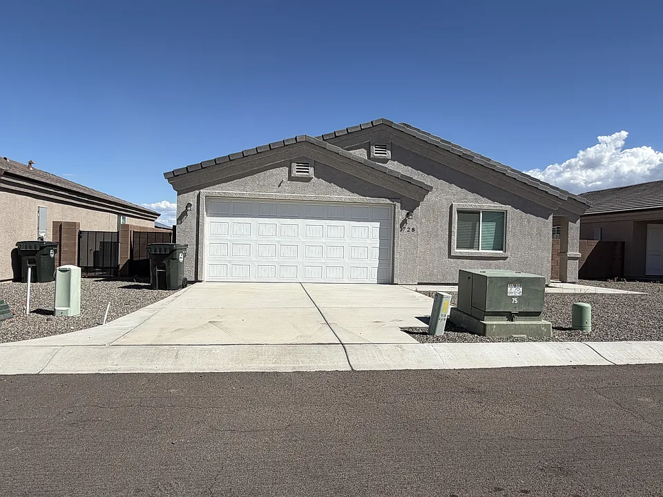 728 Vista Grande Dr