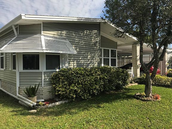 2nd image of 409 Whisper Oaks Dr