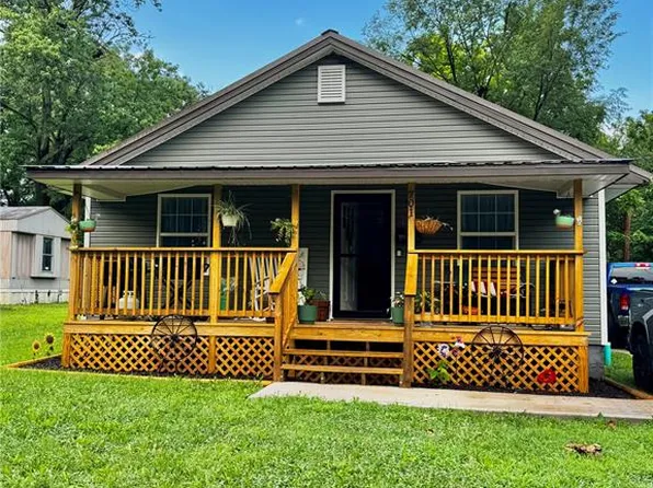 701 E 4th St, Salem, MO 65560
