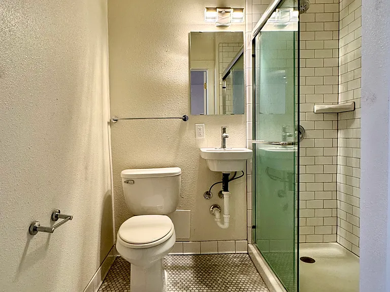Van Buren Apartments — Photo 6