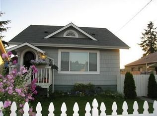 353 Meadow Ave N, Renton, WA 98057