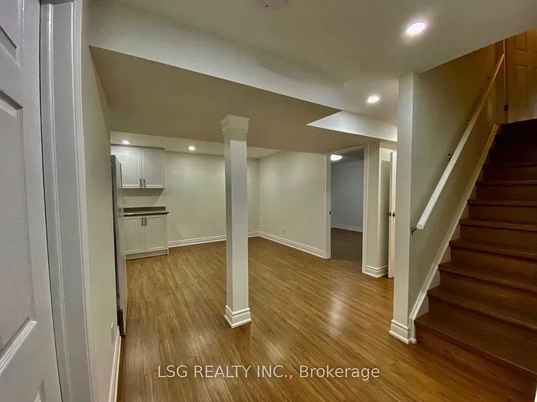58 Bulmer Cres #BASEMENT — Photo 5