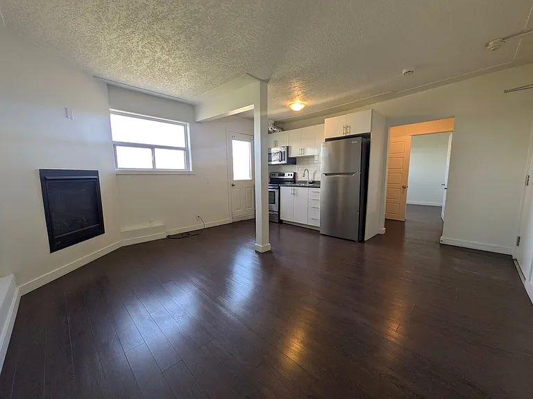 169 Lancaster St W #403 — Photo 7