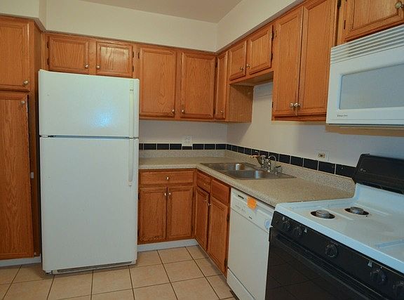 5th image of 1469 N Winslowe Dr APT 202