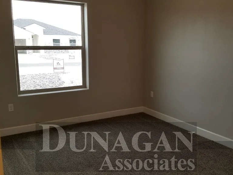 401 Baler Ln — Photo 11