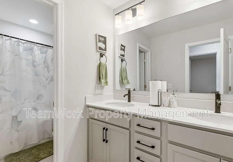 506 Green Fern Dr — Photo 23