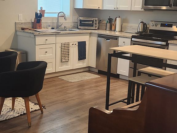 4th image of 4400 6th St NW #4