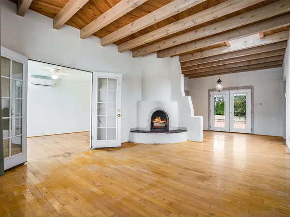 123 Spruce St, Santa Fe, NM 87501