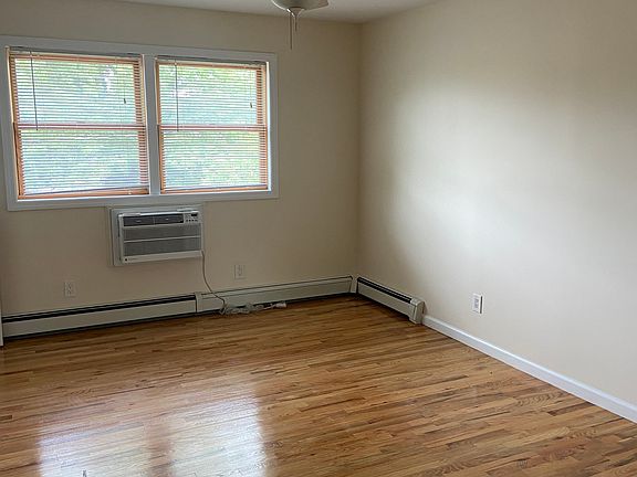 2nd image of 252 Watchogue Rd Floor 2