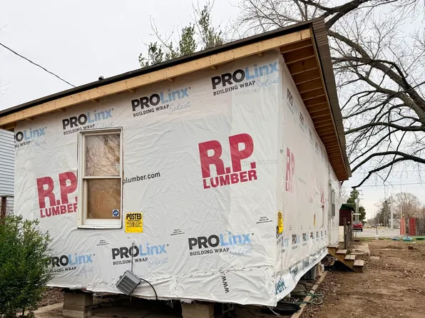 221 Lukins St, Streator, IL 61364