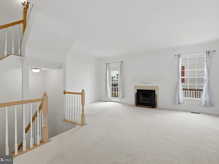 2449 Clover Field Cir — Photo 11