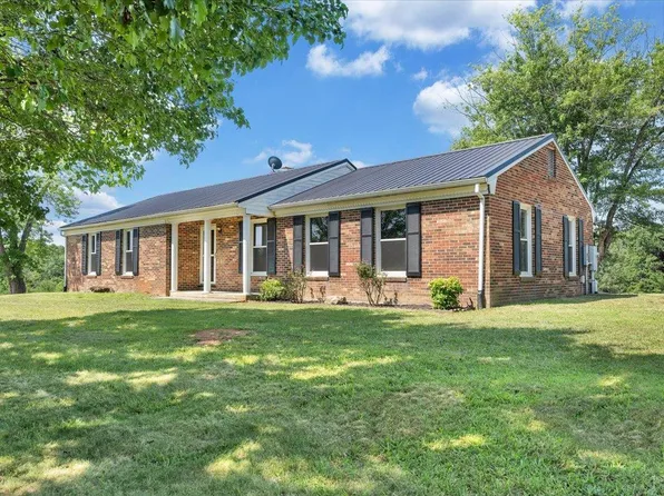 2509 White House Rd, Moneta, VA 24121