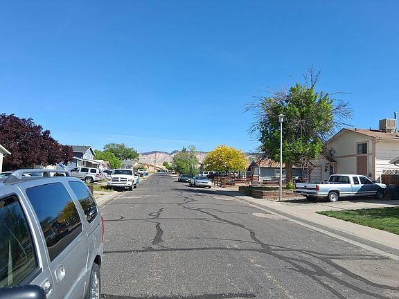 4th image of 522-12 32nd Rd #18