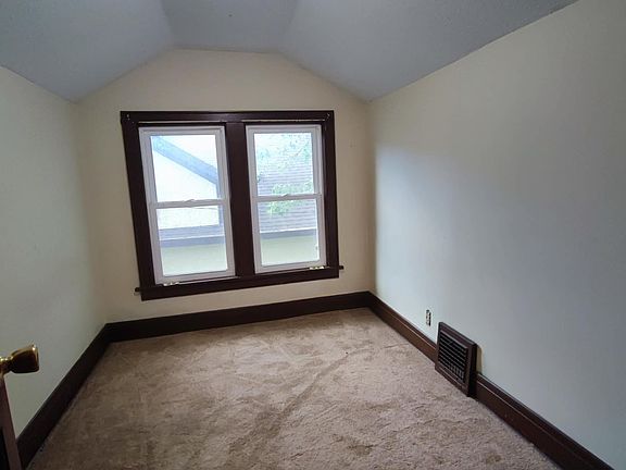 4th image of 2615 Johnson St NE #1