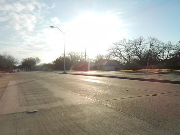 5th image of 2809 E Park Blvd