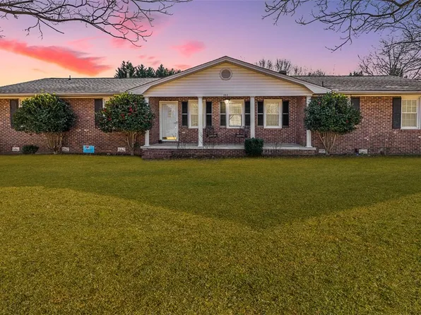 202 Looper Rd, Pelzer, SC 29669