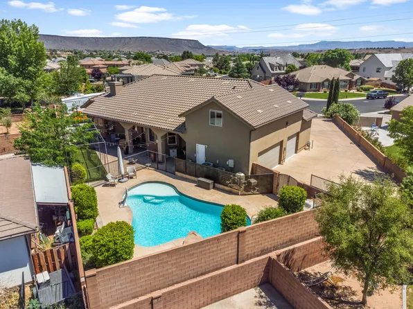 813 Swiss Haven Cir, Santa Clara, UT 84765