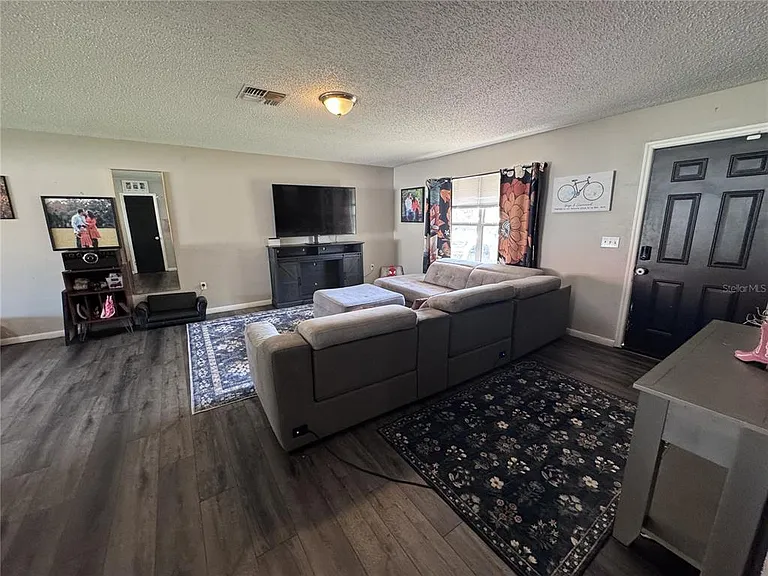 24 Sapphire Way — Photo 6