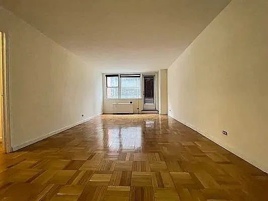 Rented by Bond New York | media 2