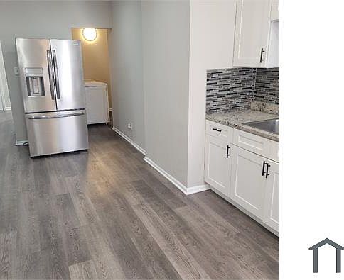 2nd image of 3962 Evans Ave