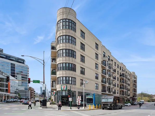 520 N Halsted St APT 608, Chicago, IL 60642