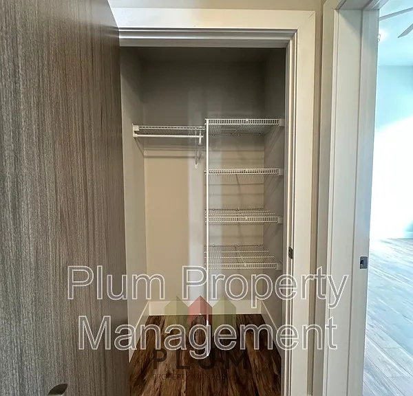 425 Michigan Ave #107 — Photo 20