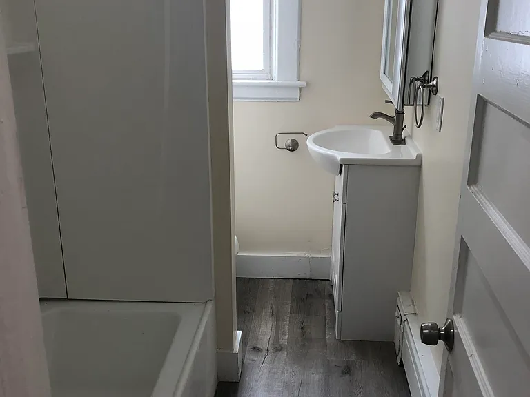 615 Myrtle Ave #1 — Photo 3