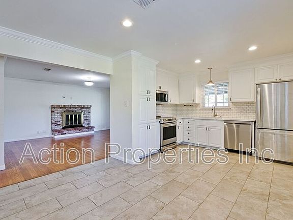 5th image of 1388 Luning Dr