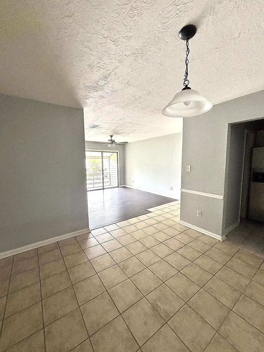 1017 Stevens Creek - G186 — Photo 2