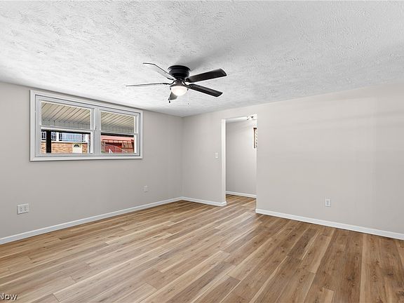 5th image of 412 Concord St
