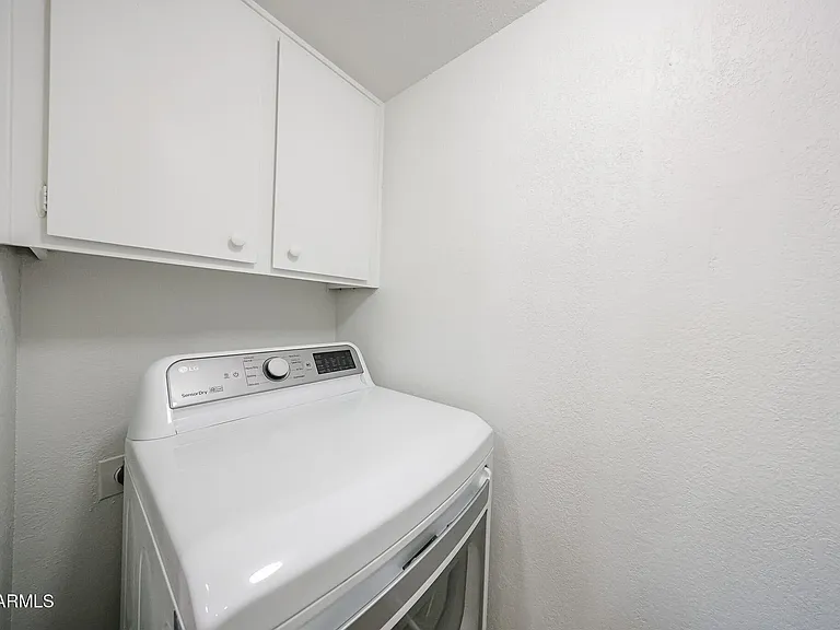 8333 E Orange Blossom Ln — Photo 9