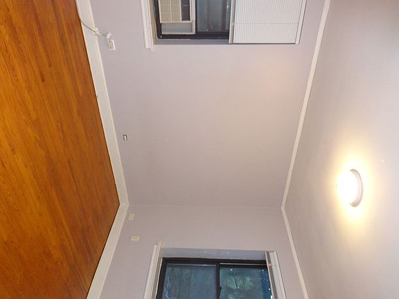 5th image of 77-03 Ditmars Blvd #2