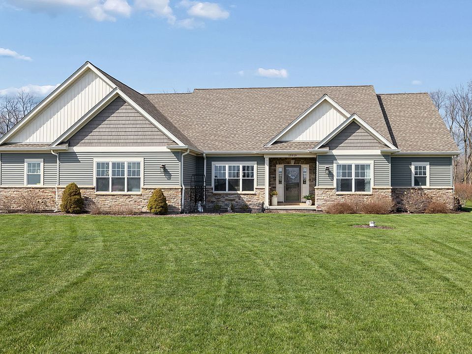 1st image of 15919 Burr Oak Rd