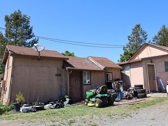 3rd image of 8970 Cypress Avenue