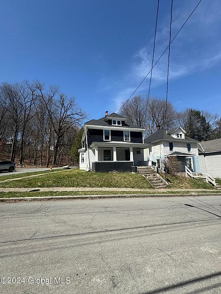 2nd image of 32 McCann Street