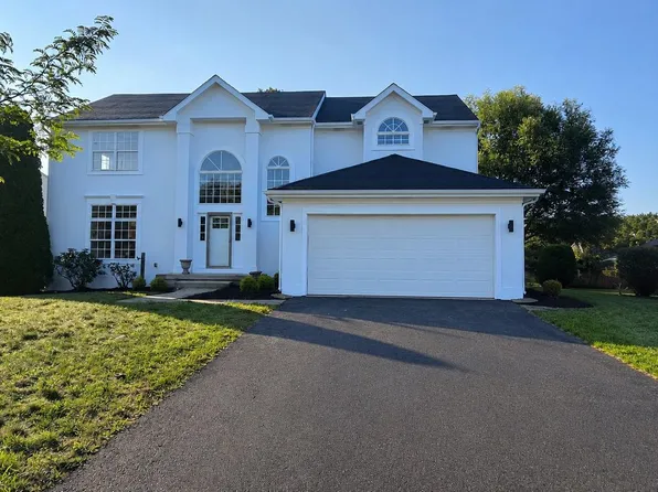 1055 Huntingdon Dr, Williamstown, NJ 08094