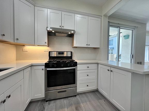 3rd image of 460 Navaro Way Unit 121