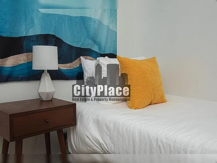 959 Lexington Ave — Photo 6