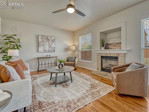 3rd image of 7340 Amberly Dr