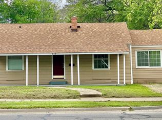 915 N Virginia St, Terrell, TX 75160