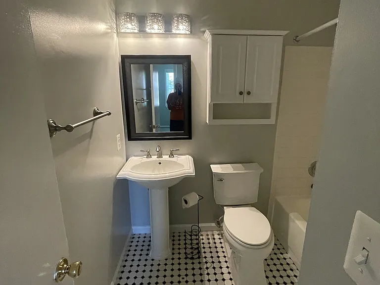1239 Fairfax Ave — Photo 25