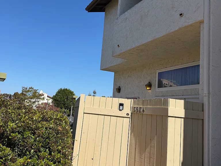 3984 La Jolla Village Dr — Photo 11
