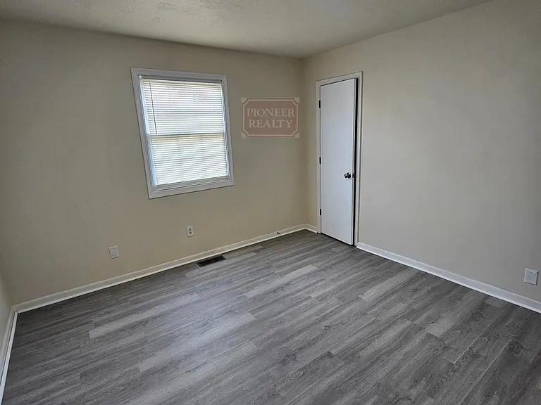 1300 New York Ave #10 — Photo 10